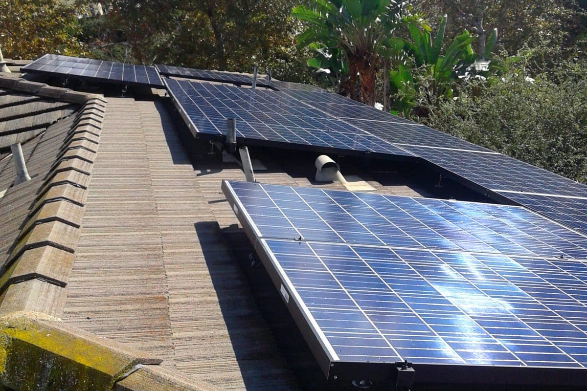 Photo of Aliso Viejo Kyocera solar panel installation at the Waltz residence