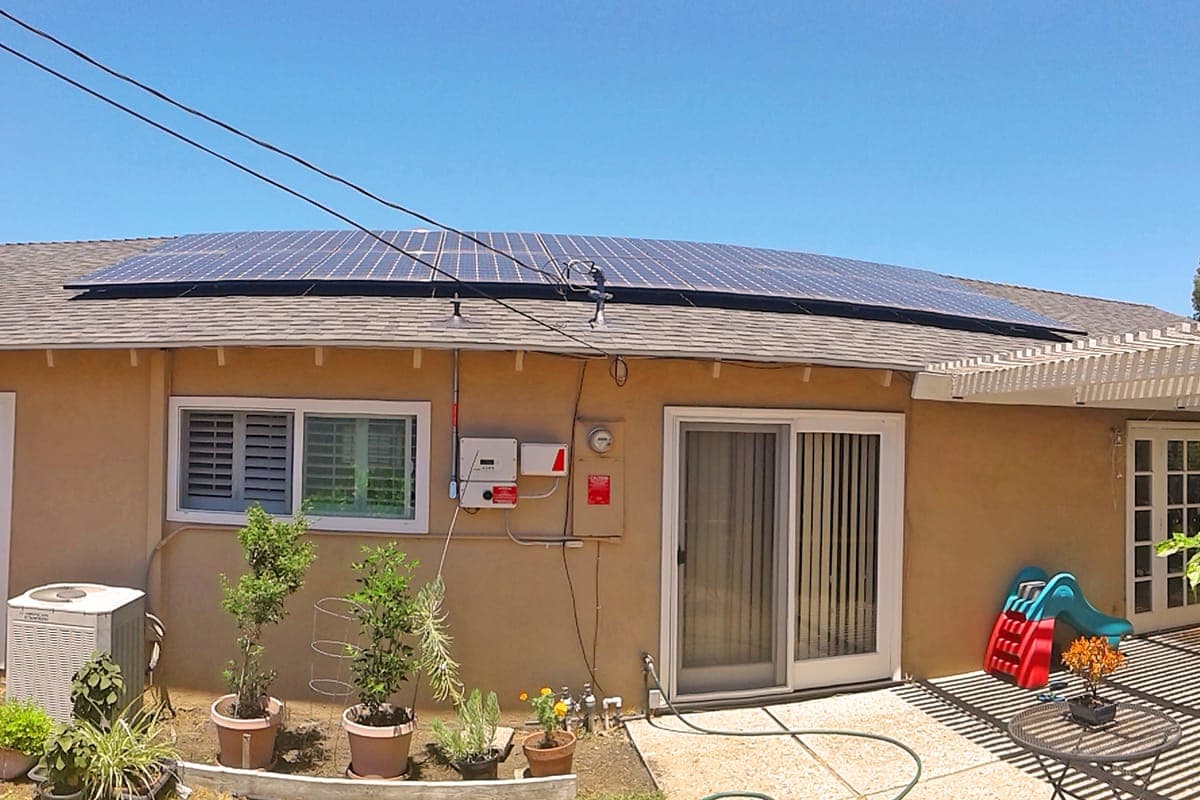 Photo of Costa Mesa LG solar panel installation at the Nguyen residence