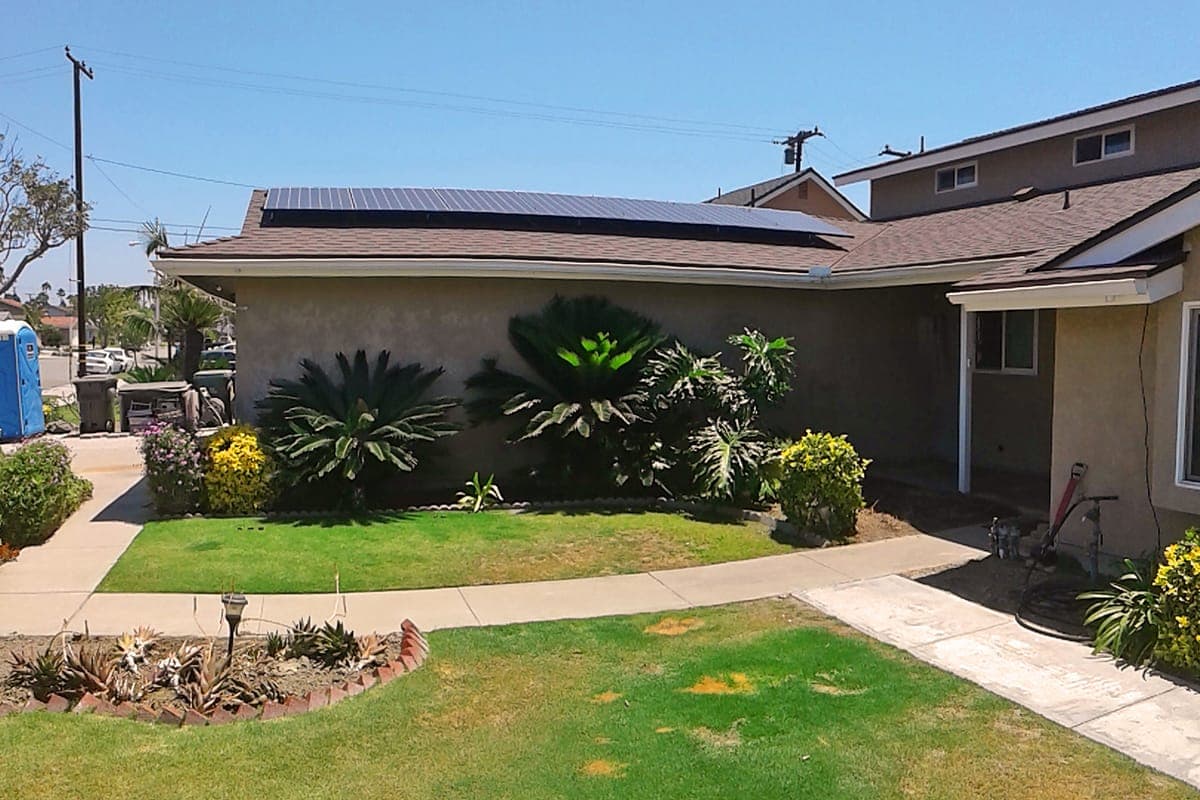 Photo of Fountain Valley Panasonic solar panel installation at the Weinberger residence