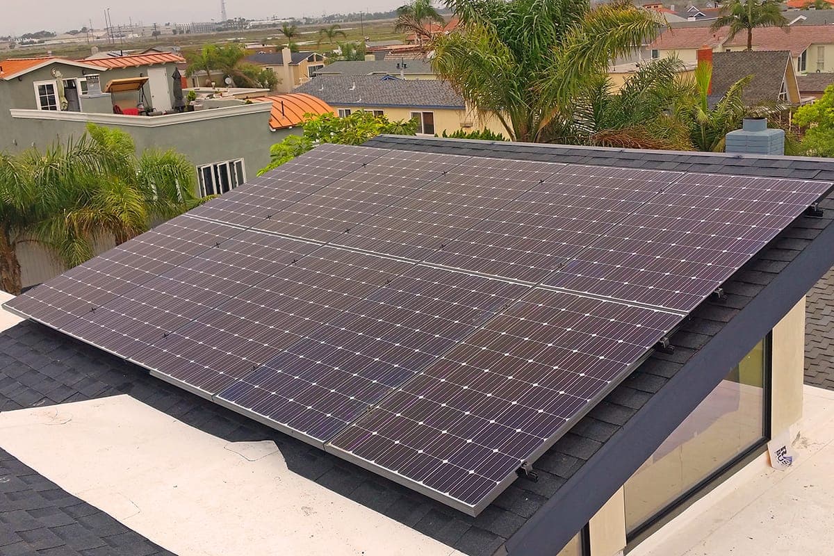 Photo of Newport Beach LG solar panel installation at the Phelps residence