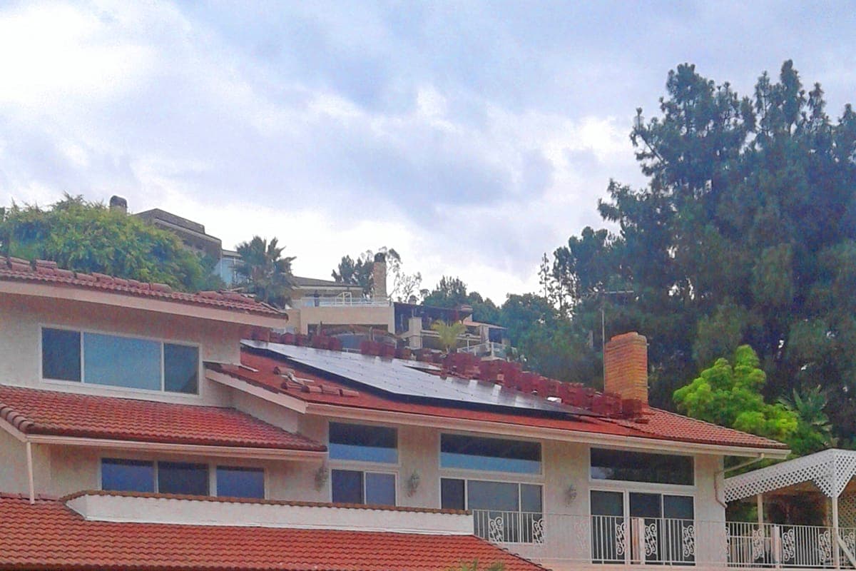 Photo of Santa Ana LG solar panel installation at the Estifanos residence