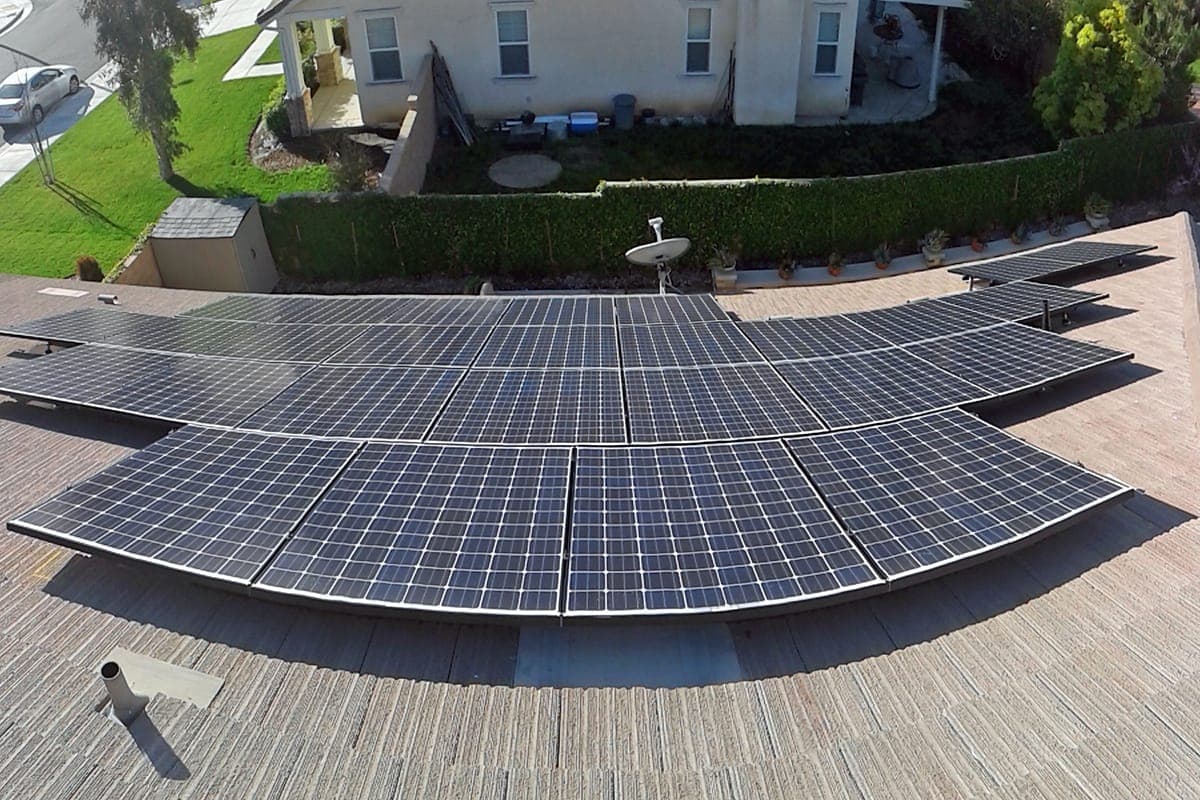 Photo of Corona solar panel installation at the Kunze residence