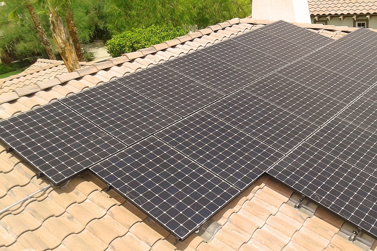 Photo of Rancho Mirage SunPower solar panel installation at the Mullins residence