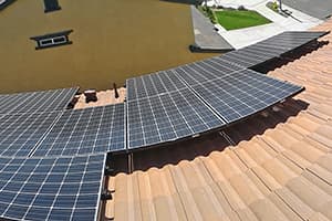 Photo of Temecula LG solar panel installation at the Bromley residence