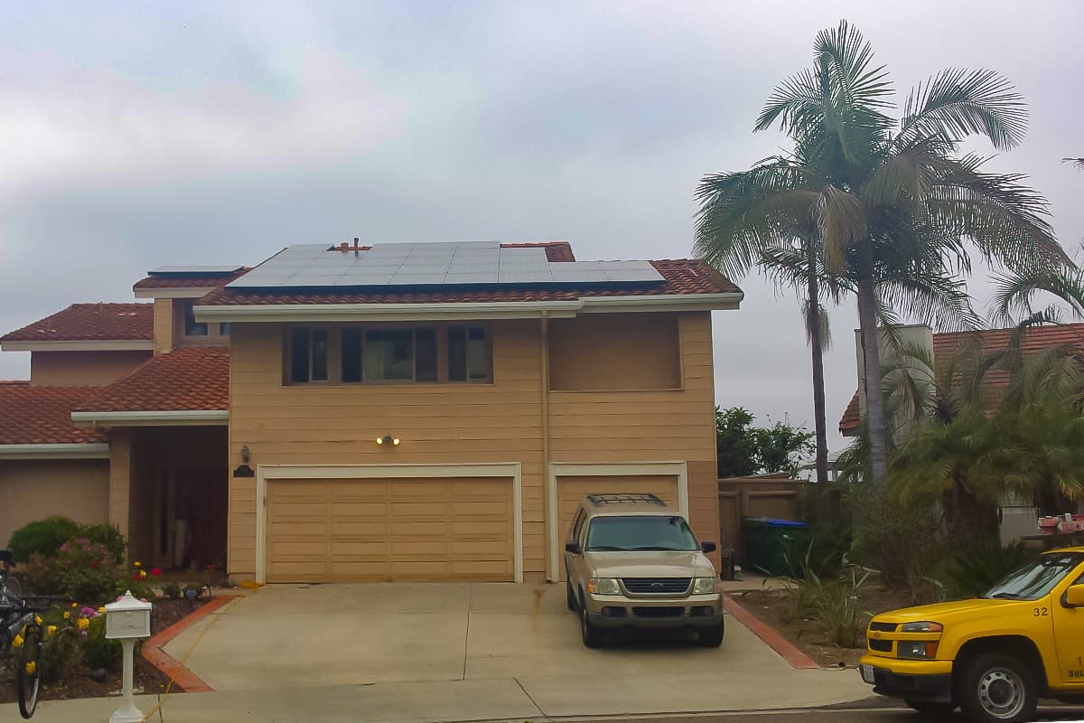 Photo of Carlsbad SunPower SPR-320NE-WHT-D solar panel installation by Sullivan Solar Power at the Larson residence
