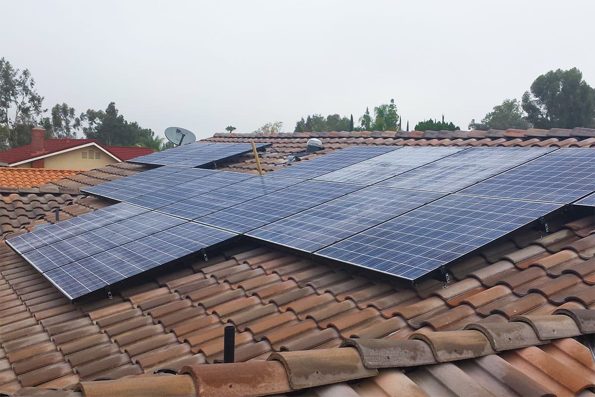 Photo of El Cajon Kyocera 320GX-LFB solar panel installation by Sullivan Solar Power at the Beaver residence