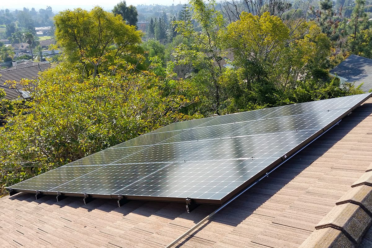 Photo of Escondido SunPower SPR-X21-345-COM, SunPower SPR-X21-345-WHT solar panel installation by Sullivan Solar Power at the Hodgson residence
