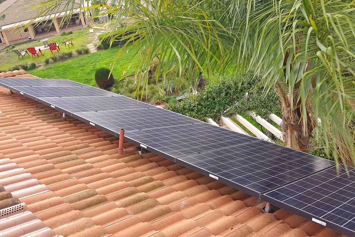 Photo of Escondido Kyocera solar panel installation at the Horton residence