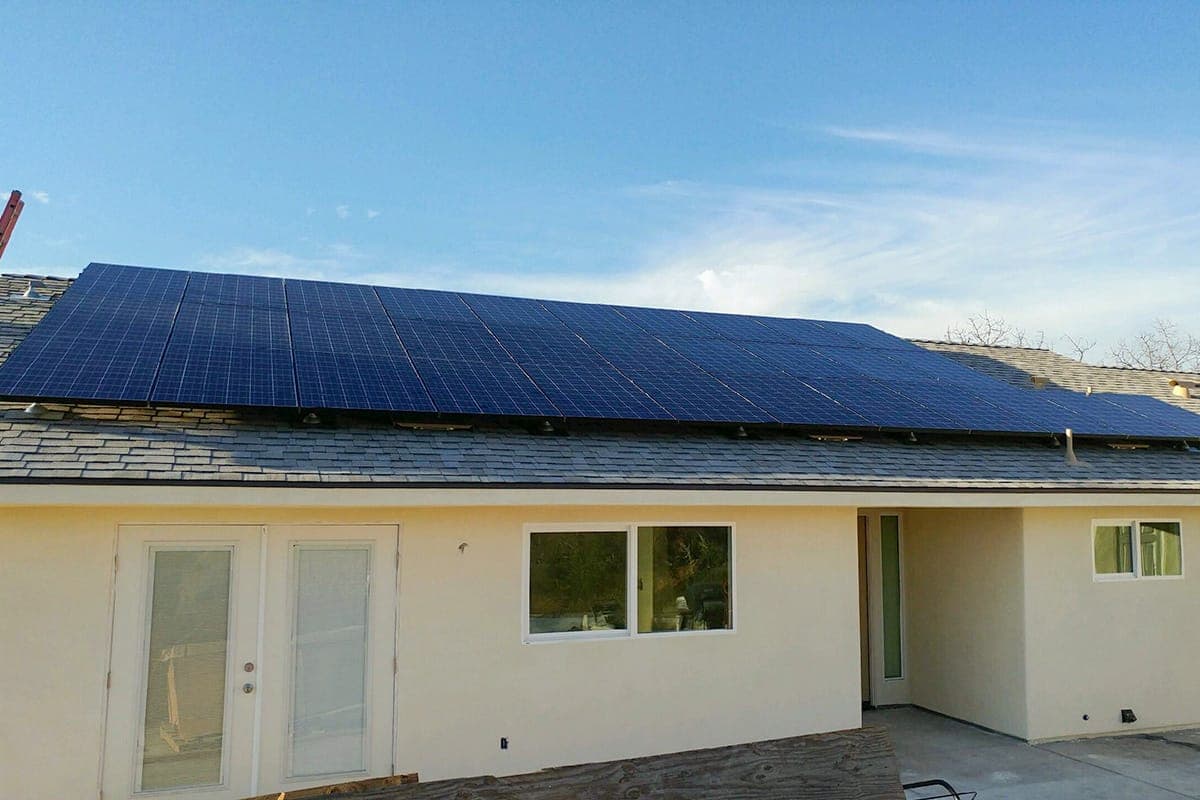 Photo of Fallbrook Kyocera solar panel installation by Sullivan Solar Power at the Hayworth residence