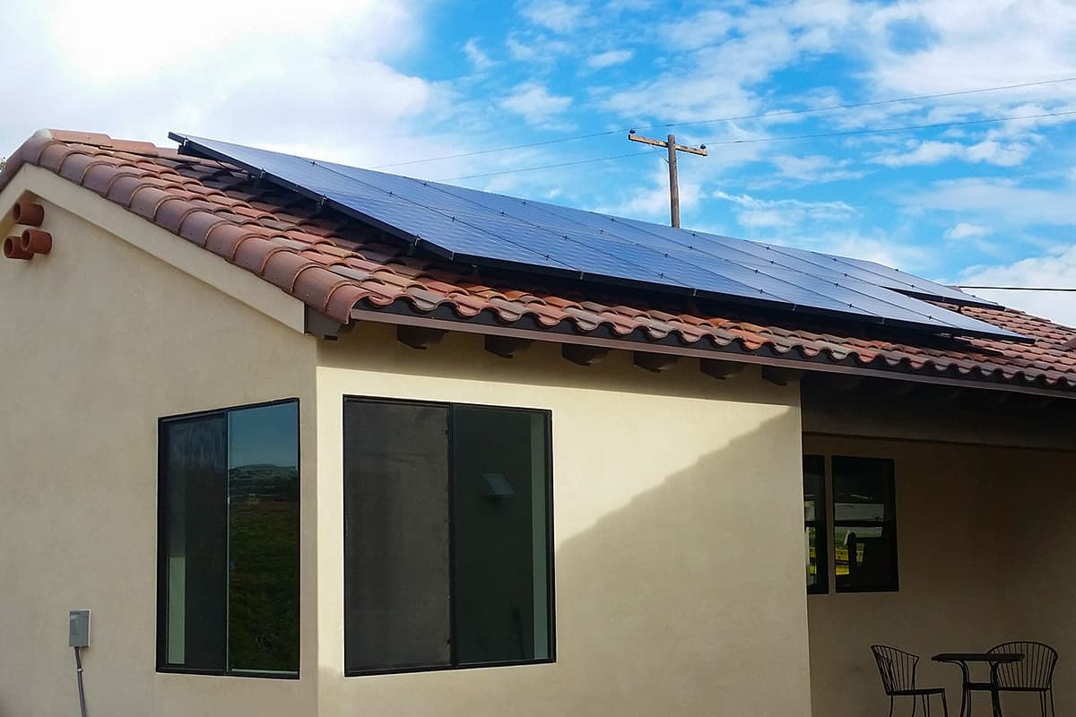 Photo of Fallbrook Kyocera KU270-6MCA solar panel installation by Sullivan Solar Power at the Kingsley residence