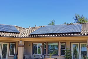 Photo of San Diego LG solar panel installation at the Baldwin residence