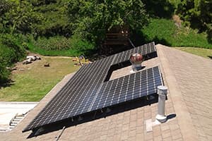 Photo of San Diego LG solar panel installation at the Ellefsen residence