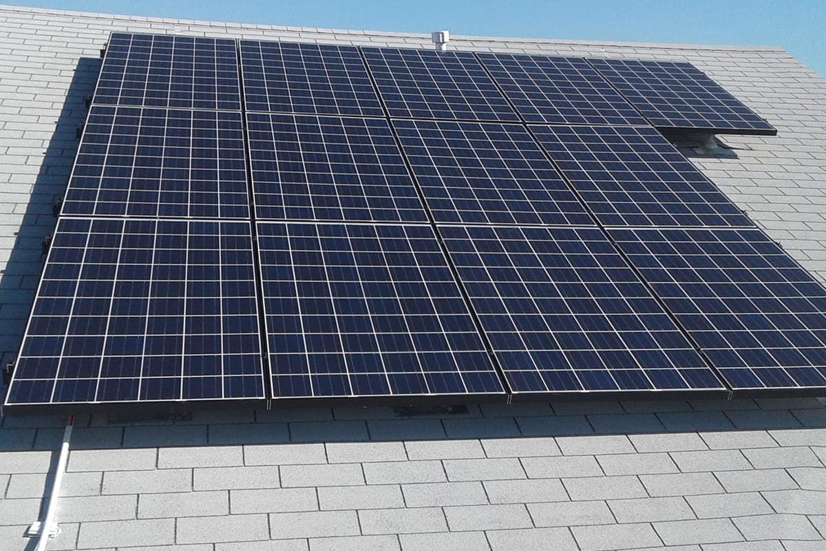 Photo of San Diego Kyocera solar panel installation by Sullivan Solar Power at the Harris residence