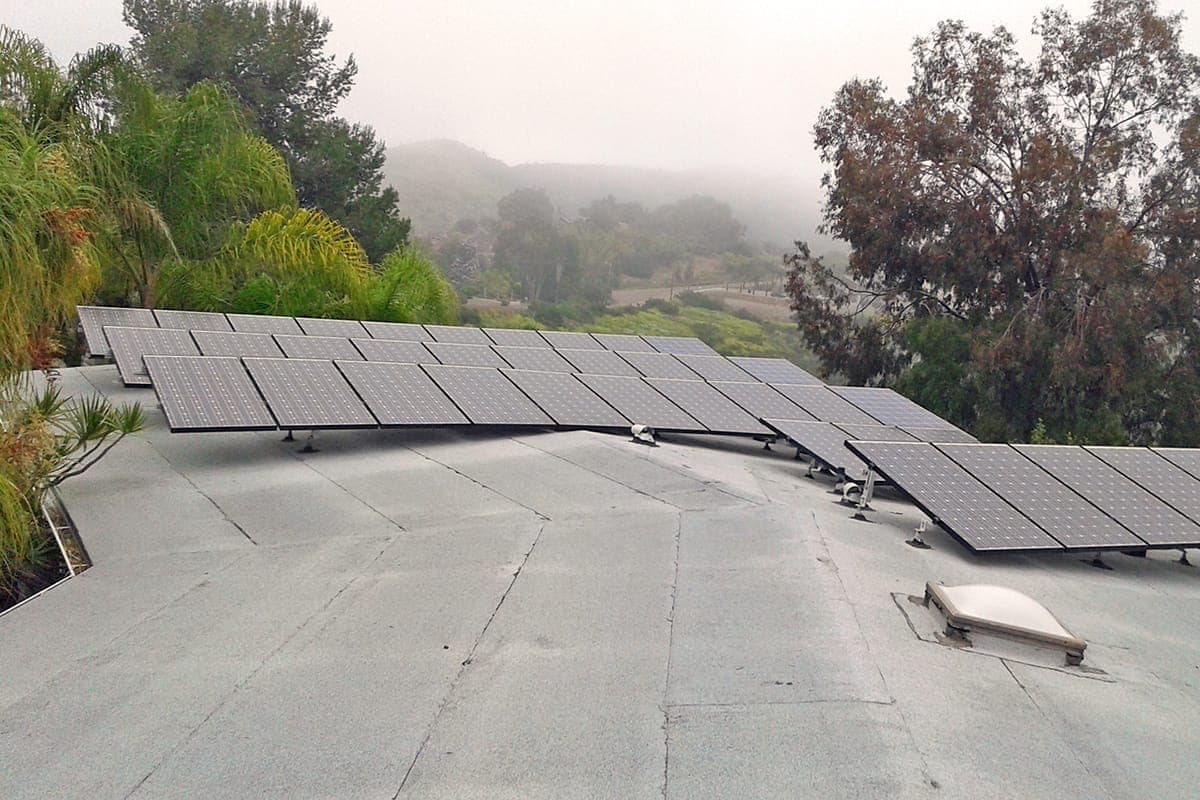 Photo of Vista Kyocera solar panel installation at the Elias residence